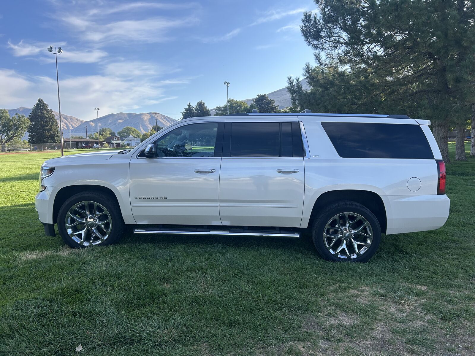 2015 CHEVROLET SUBURBAN LTZ