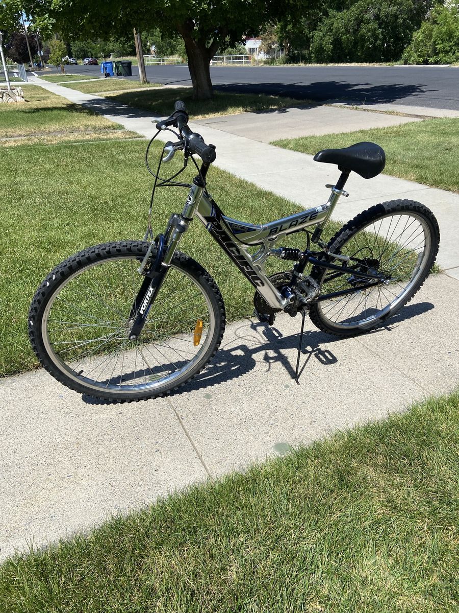 Pacific Blaze Mountain Bike