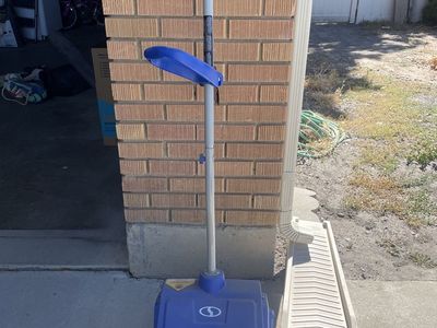 Electric snowblower
