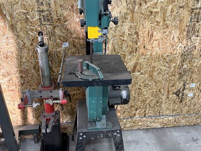 Grizzly Bandsaw