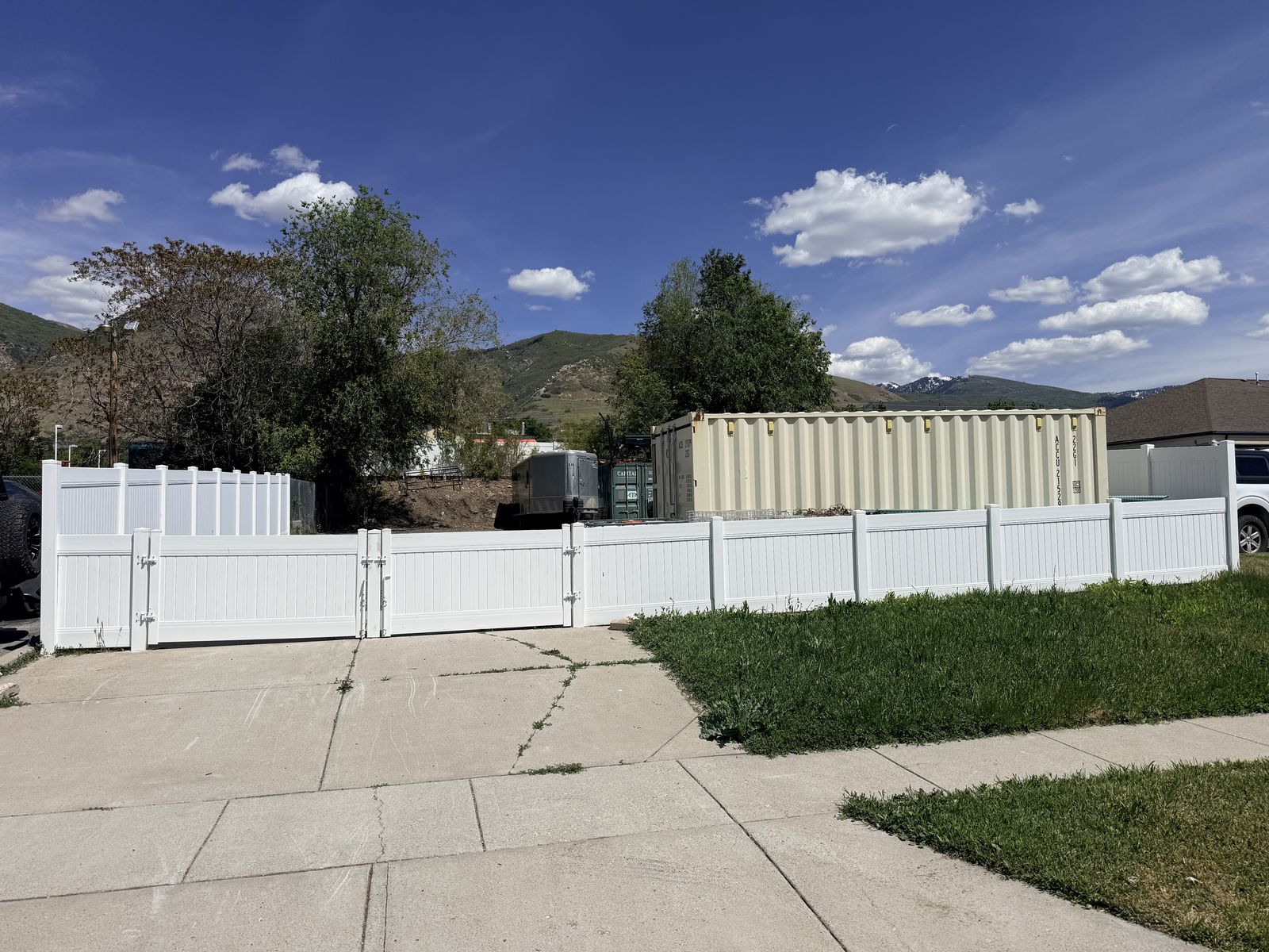 Commercial Yard / Outdoor Storage Lot for Sale