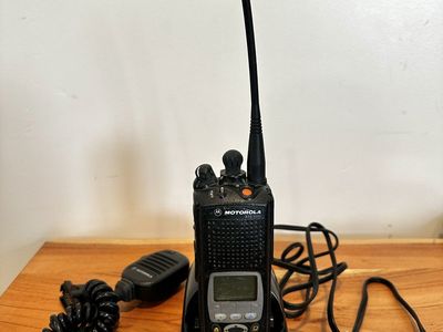 MOTOROLA XTS5000 700 800 MHz P25 Digital Police Fire EMS RADIO H18UCH9PW7AN XTS