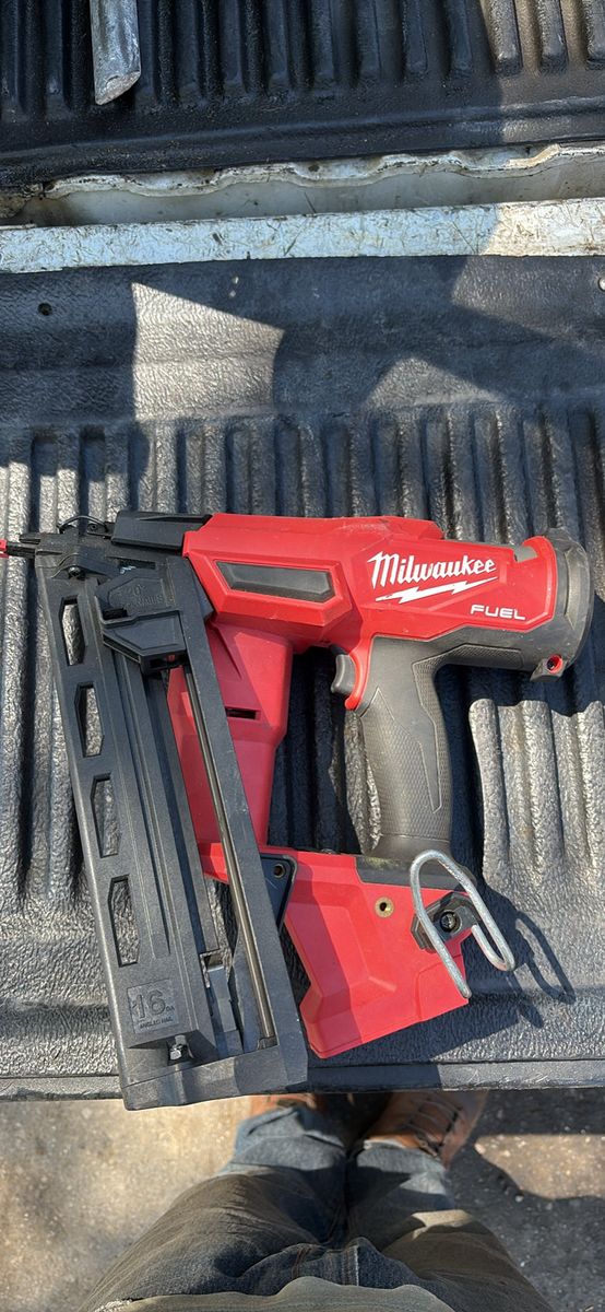 16 gauge Milwaukee Nail gun