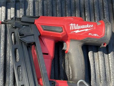 16 gauge Milwaukee Nail gun