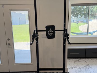 Sportsroyals Power Tower Adjustable Pull-Up & Dip Station