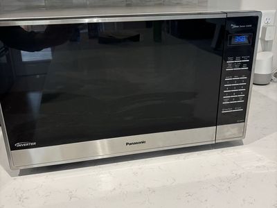 Panasonic 1250W Microwave