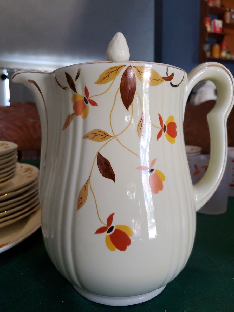 Golden leaf vintage teapot