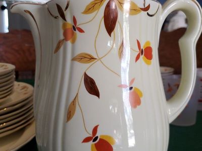 Golden leaf vintage teapot