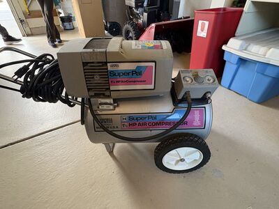 Campbell Hausfeld Super PAL 11gallon 1 1/2 HP air compressor $200 cash/venmo