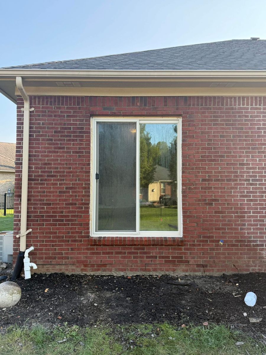 Main image 10