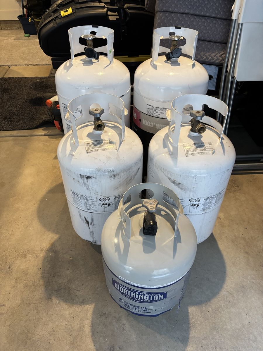 5 Filled Propane Gas Tanks