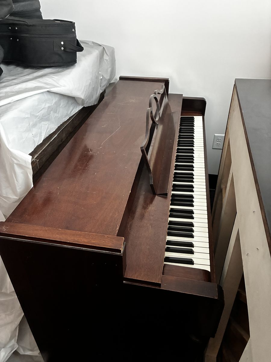 Howard Upright Piano for free