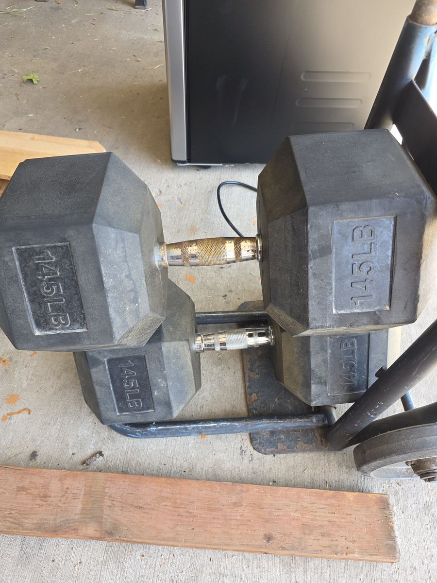 145 lbs Rubber hex dumbbells