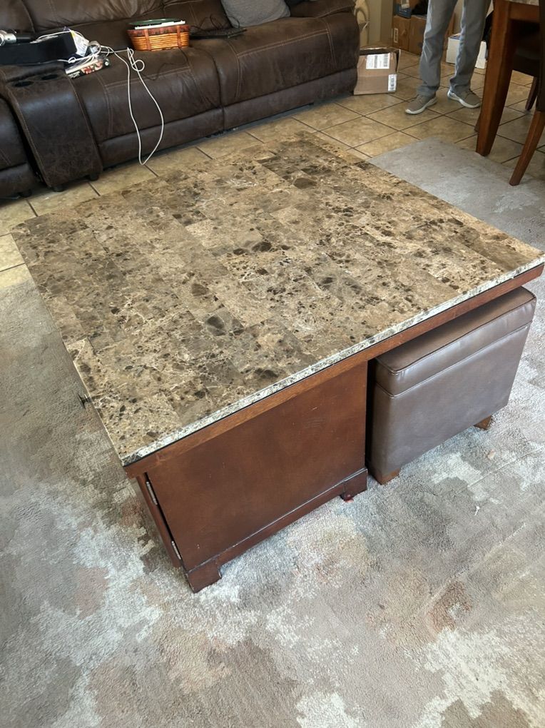 Main image 4