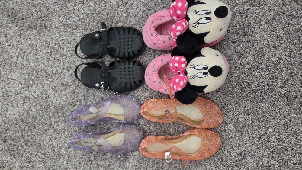 Toddler girl size 5/6 shoe bundle - 4 pair