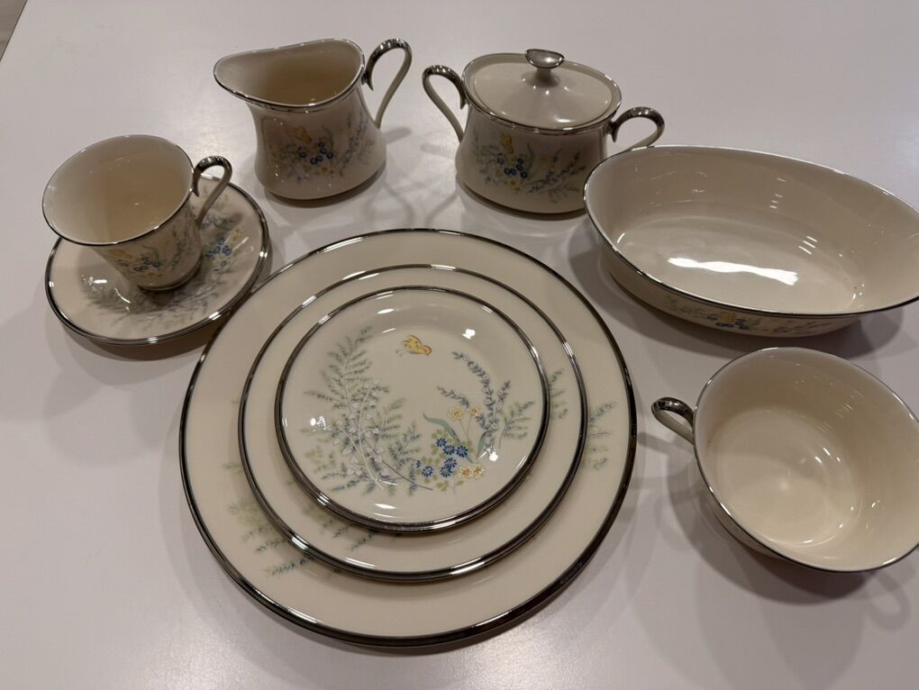 Lenox Cinderella (Platinum Trim) China w/glasses