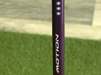 Newton Motion 5 Dot Driver Shaft – Callaway Adapter – JumboMax Grip – Excellent Condition