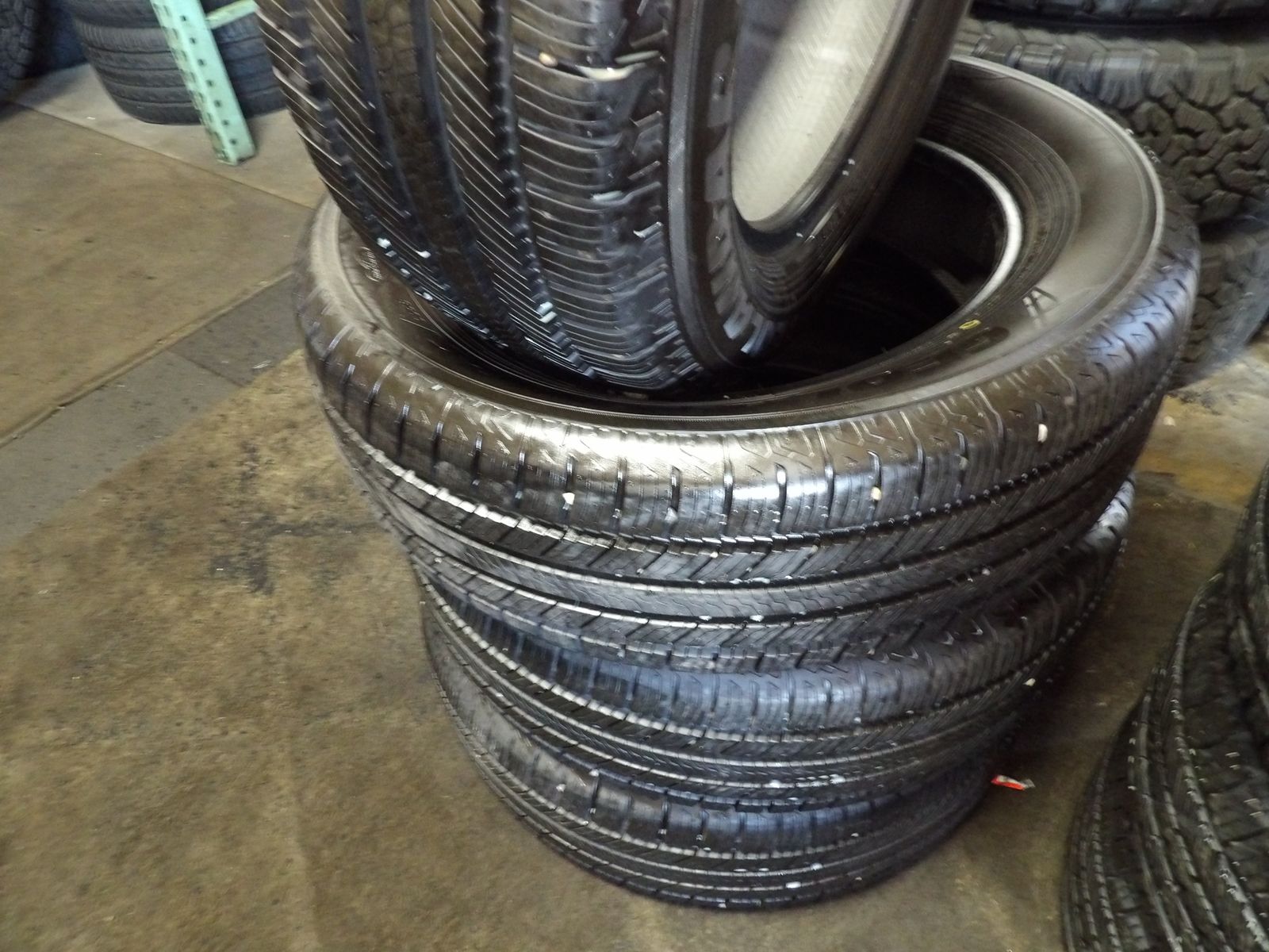 235/60R18 YOKOHAMA GEOLANDAR CV SET OF USED TIRES