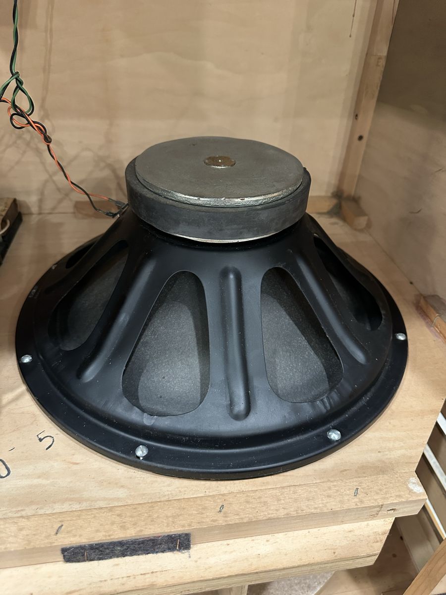 Main image 11