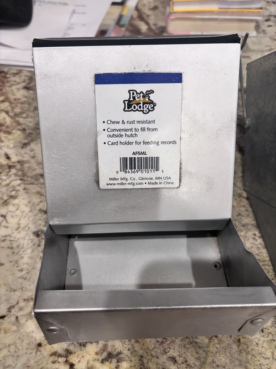 Rabbit Or Small Animal Feeder