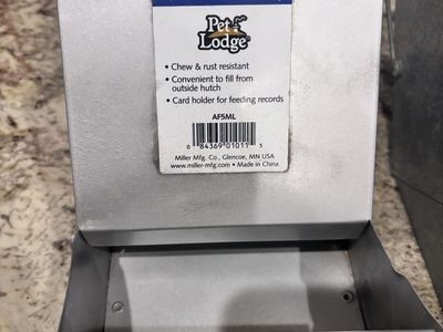 Rabbit Or Small Animal Feeder