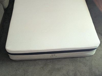 Helix Mattress - Full size, Medium Firmness