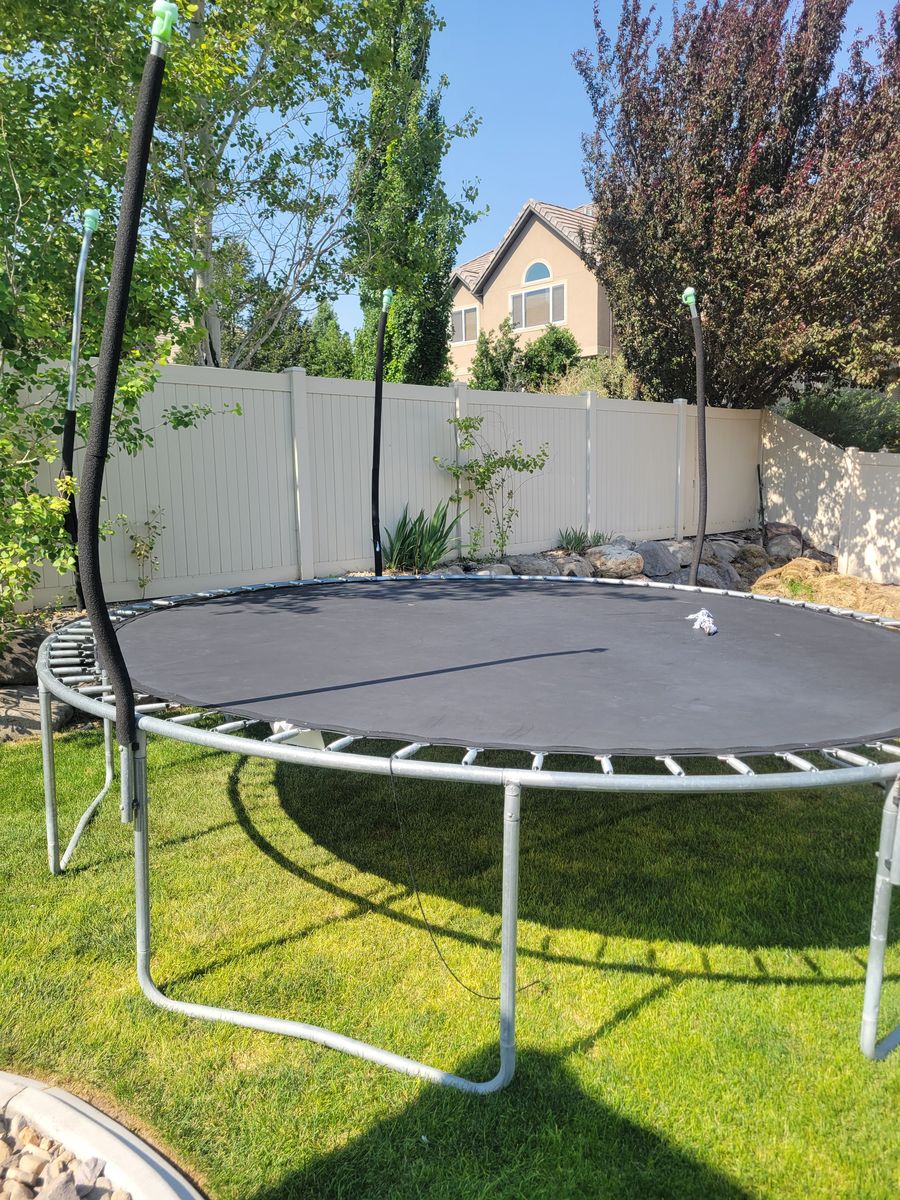 14' trampoline