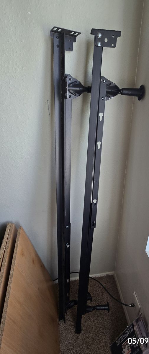 Twin/ Full Bed Frame