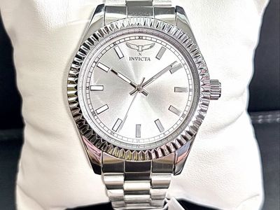 Invicta Specialty 69013 Men's Watch - 40mm, Steel New In Box Silver Dial