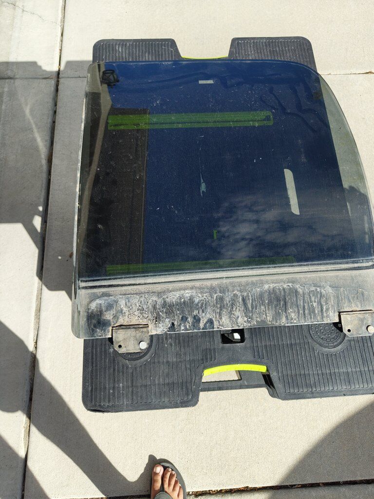 2003-2007 Dodge Ram Door Glass