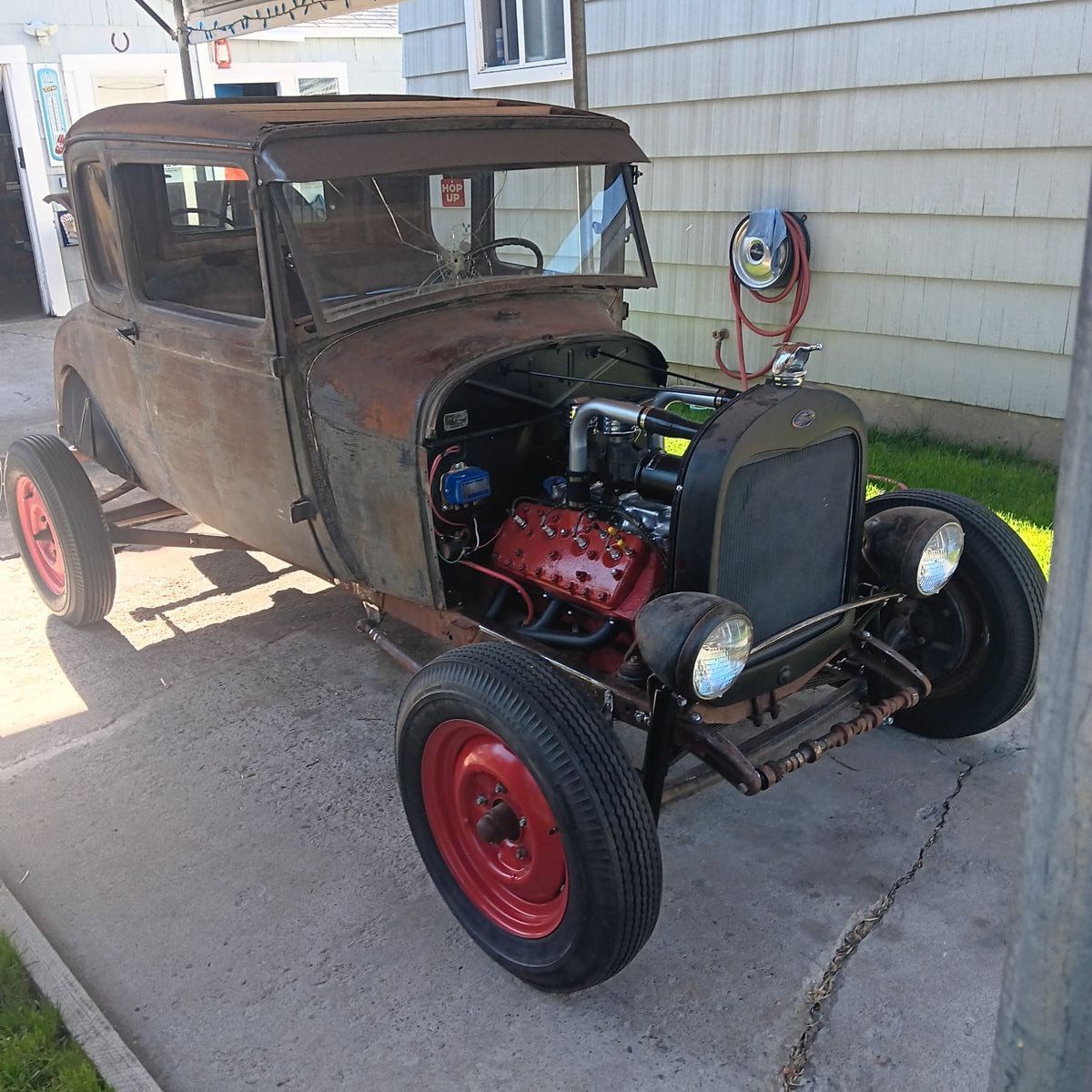 1928 Ford special coupe