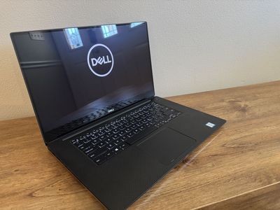 Dell XPS 15 9560