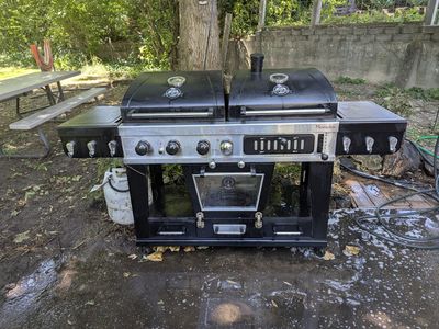 Pit Boss Memphis Ultimate - Gas and Charcoal grill and smoker