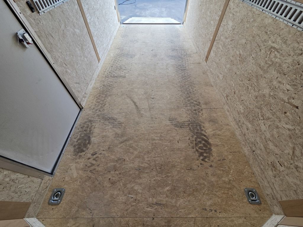 Main image 25
