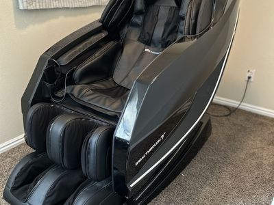 Medical Breakthrough 7 Zero Gravity Massage Chair with Heat & Compression