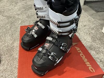 Atomic Hawk Prime XTD 95 W GW Ski Boots