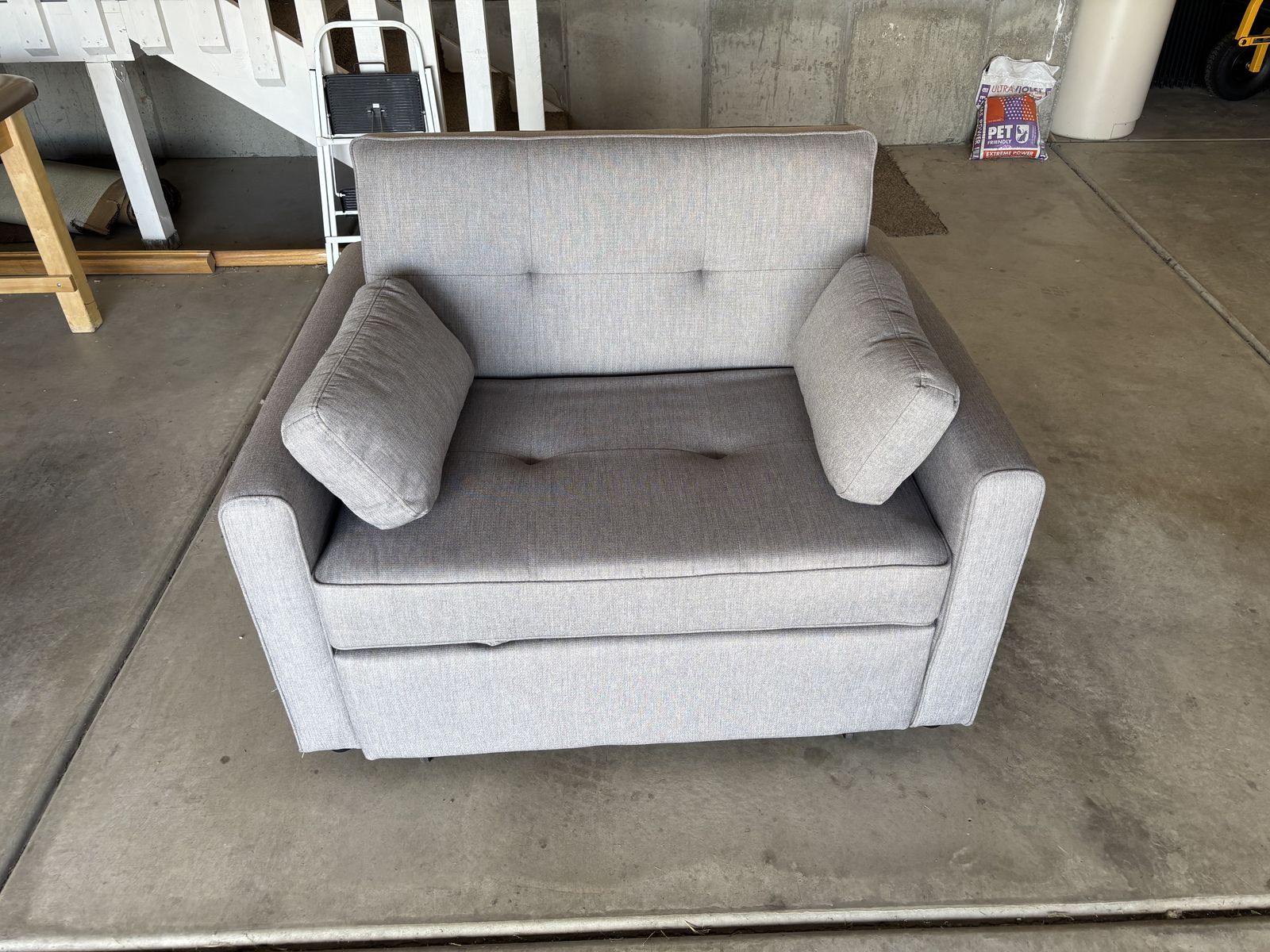 Oversized chair / small loveseat / convertible bed