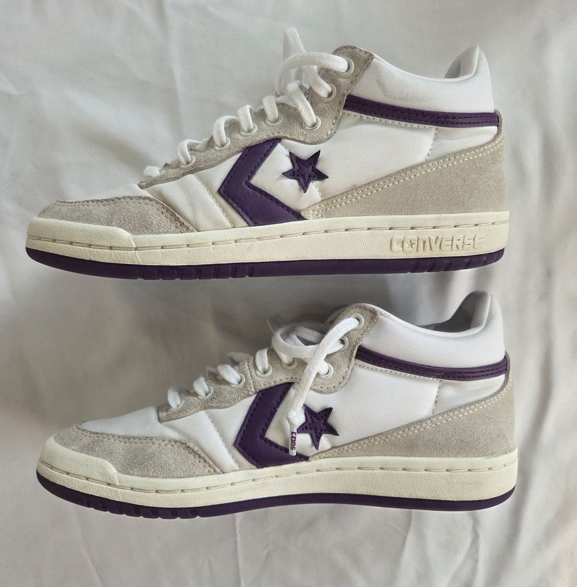 Converse Hightops Women's US Size 5.5