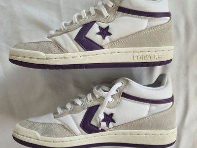 Converse Hightops Women's US Size 5.5