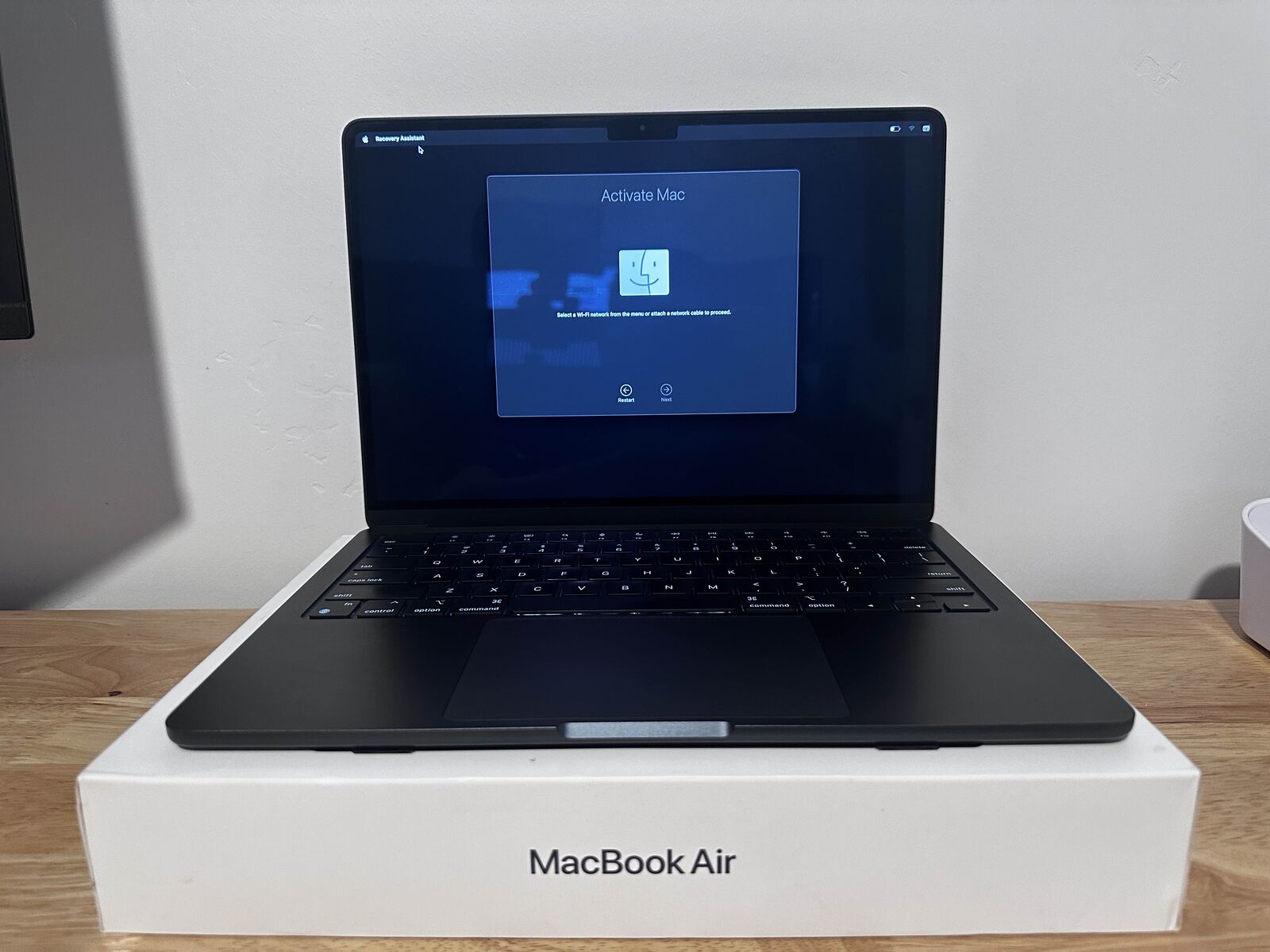 Apple M2 Macbook Air 13" 8GB 256GB - Midnight Blue
