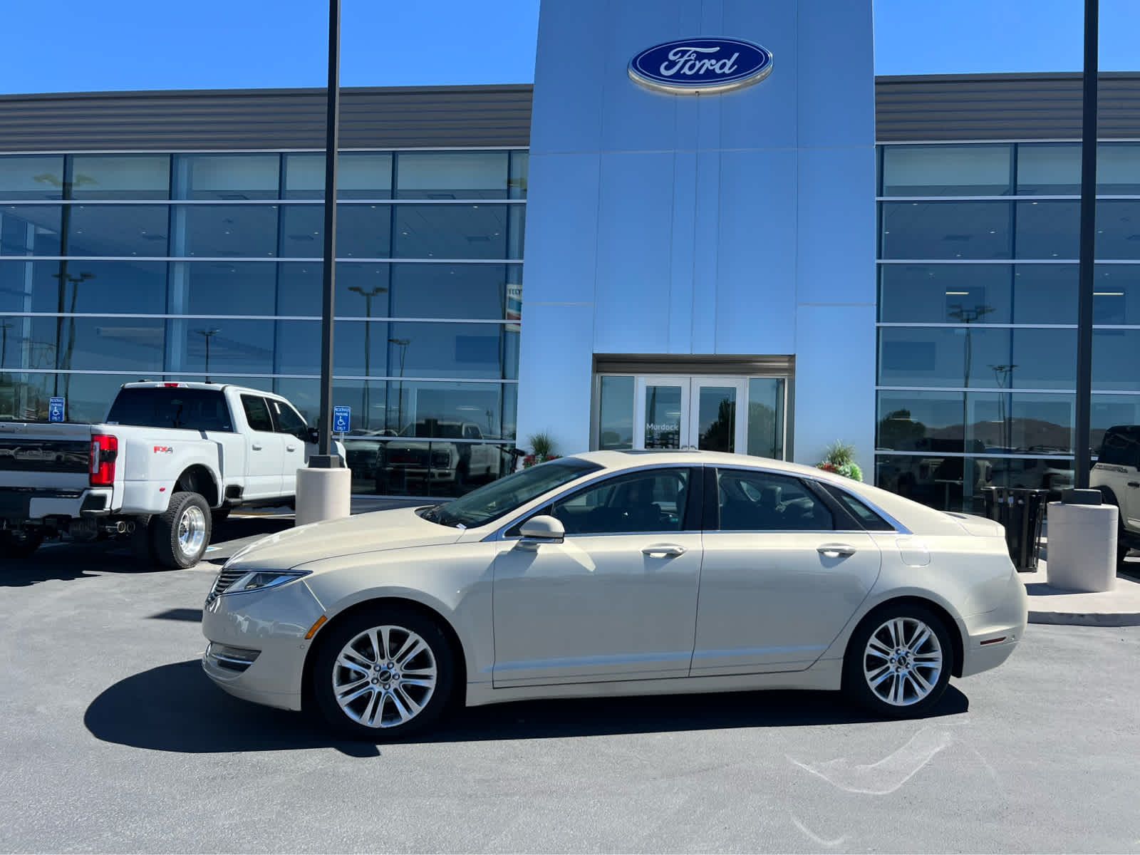 2014 Lincoln MKZ Hybrid Base