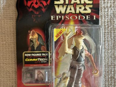 Star Wars Episode I Jar Jar Binks (Naboo Swamp) Action Figure with Fish CommTech Chip NEW