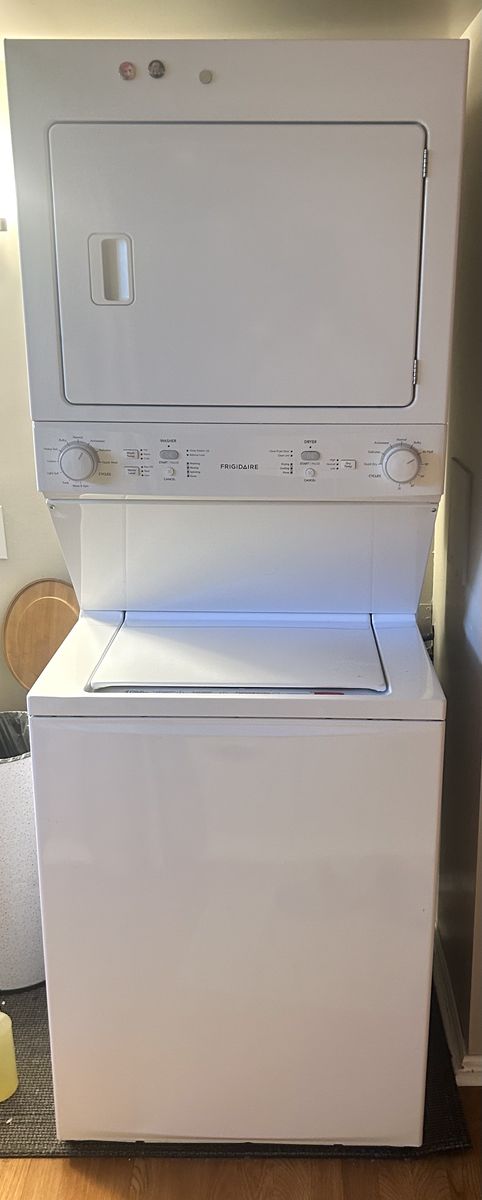 Frigidaire Washer/Dryer