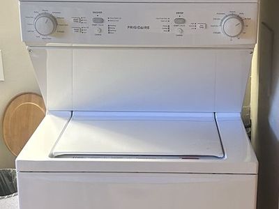 Frigidaire Washer/Dryer