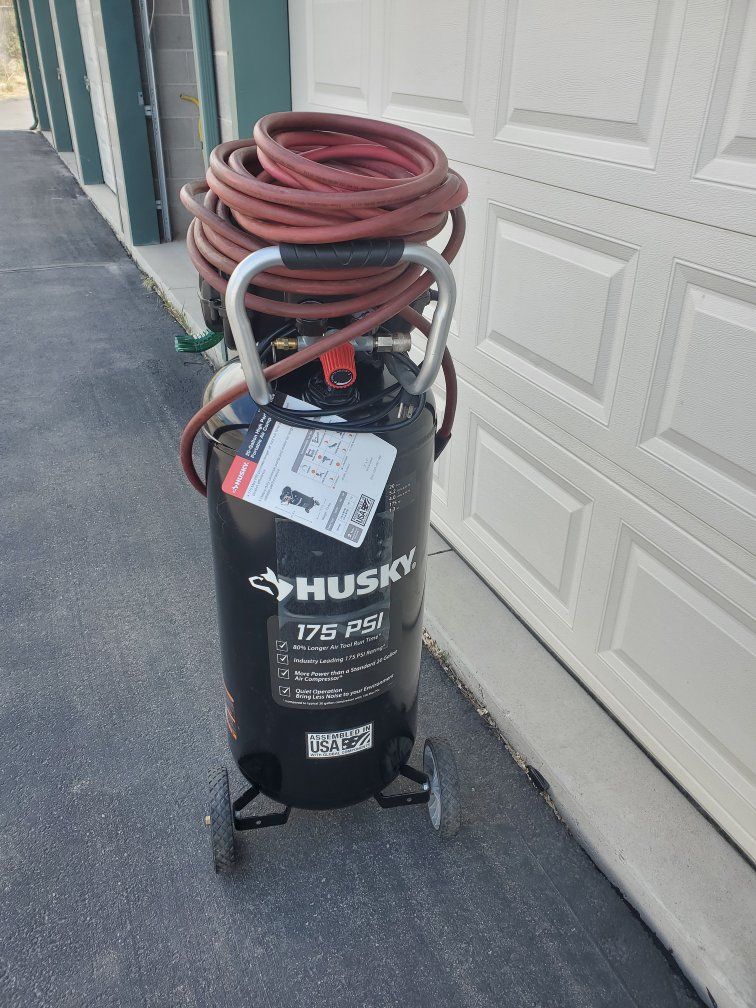Air Compressor 50 Gallon, hose and adapters