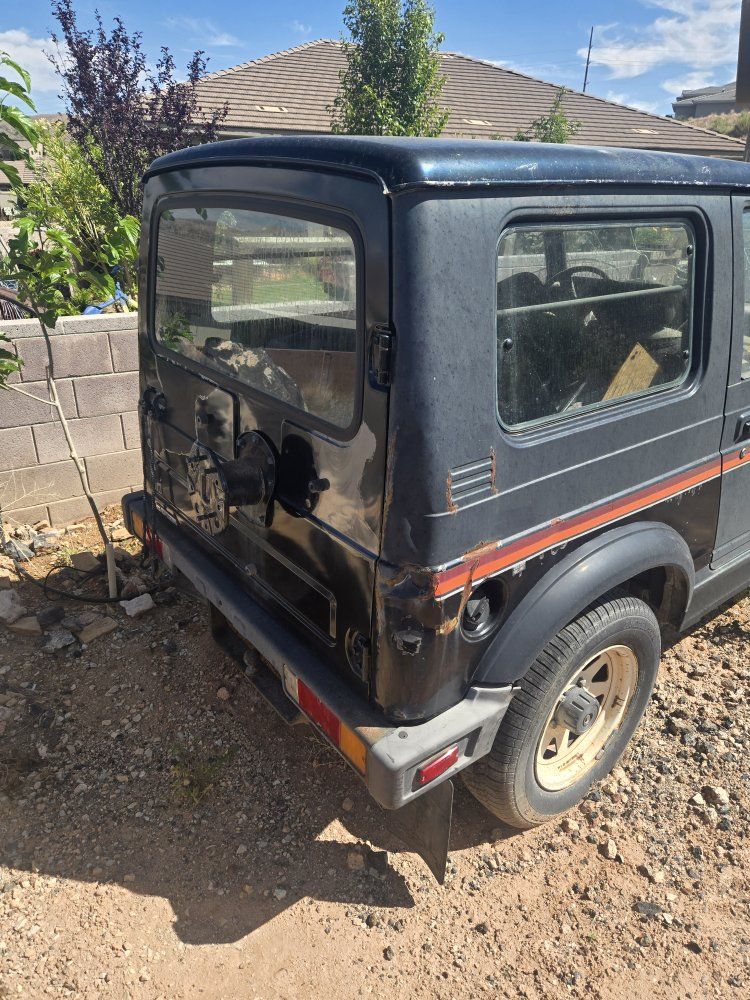 Trade or sell 1986 Suzuki Samurai and Sidekick package deal project. Volkswagen 1.6 turbodiesel engine.