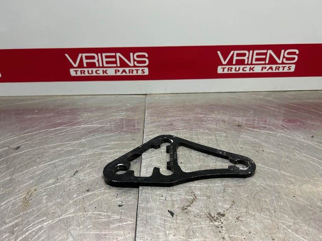 SPACER-OVERBELL 1/4" EXTRN A80-6033-001