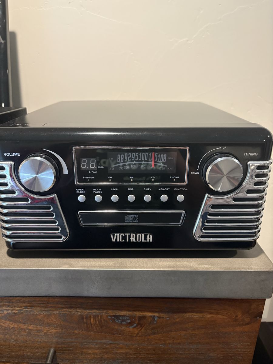 Victrola 6-in-1 Bluetooth Record Player with CD, record, Bluetooth, & Radio - Black