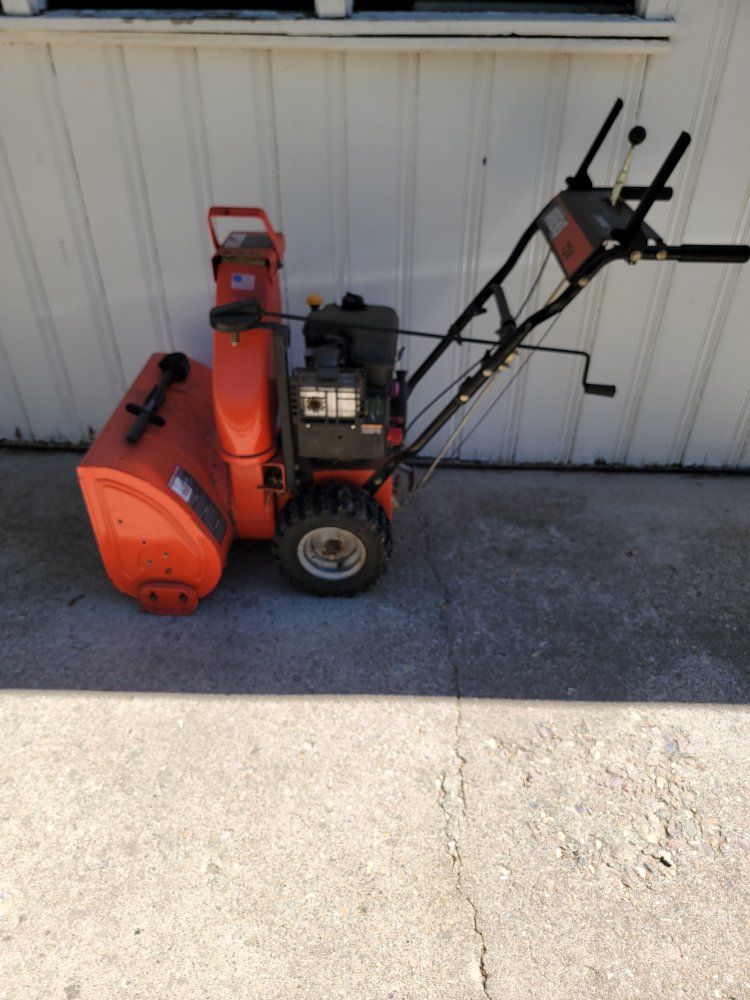 ARIENS SNOWBLOWER