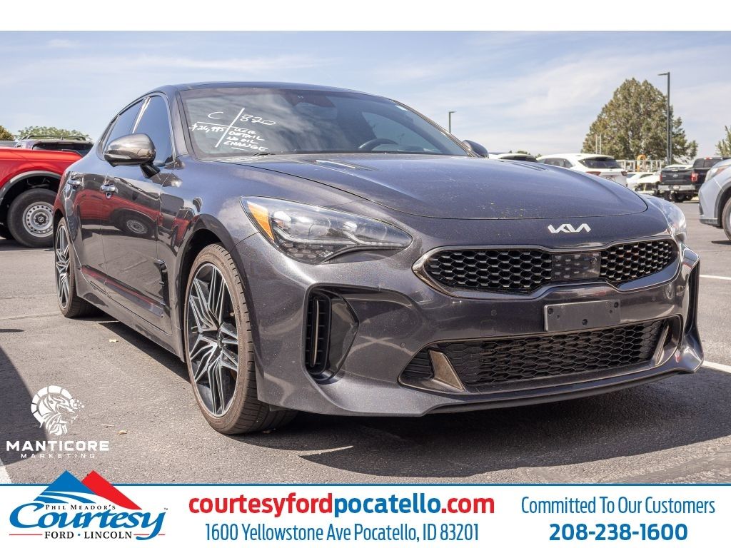 2022 Kia Stinger GT2